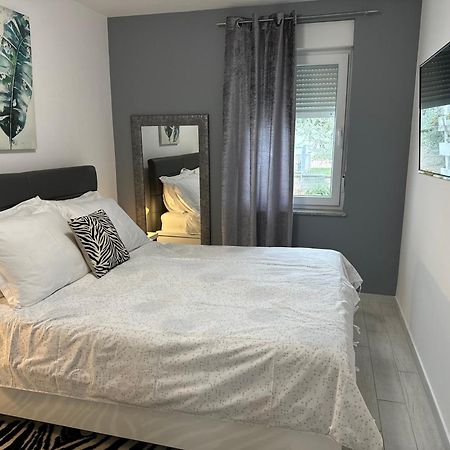Apartman Magnolija Умаг Екстериор снимка